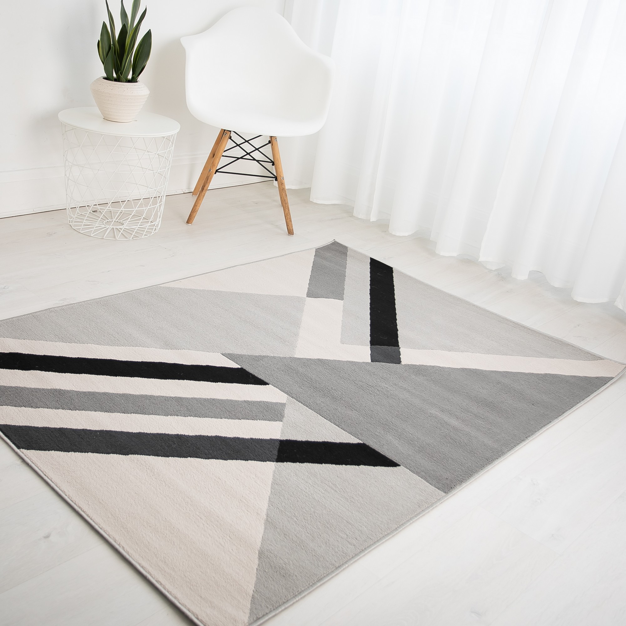 Balletto 186b Modern Geometric Rugs In Grey Black